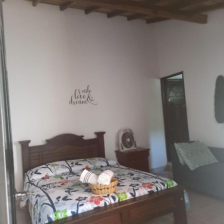 Hostal Jose Navarro Guadalupe Екстер'єр фото