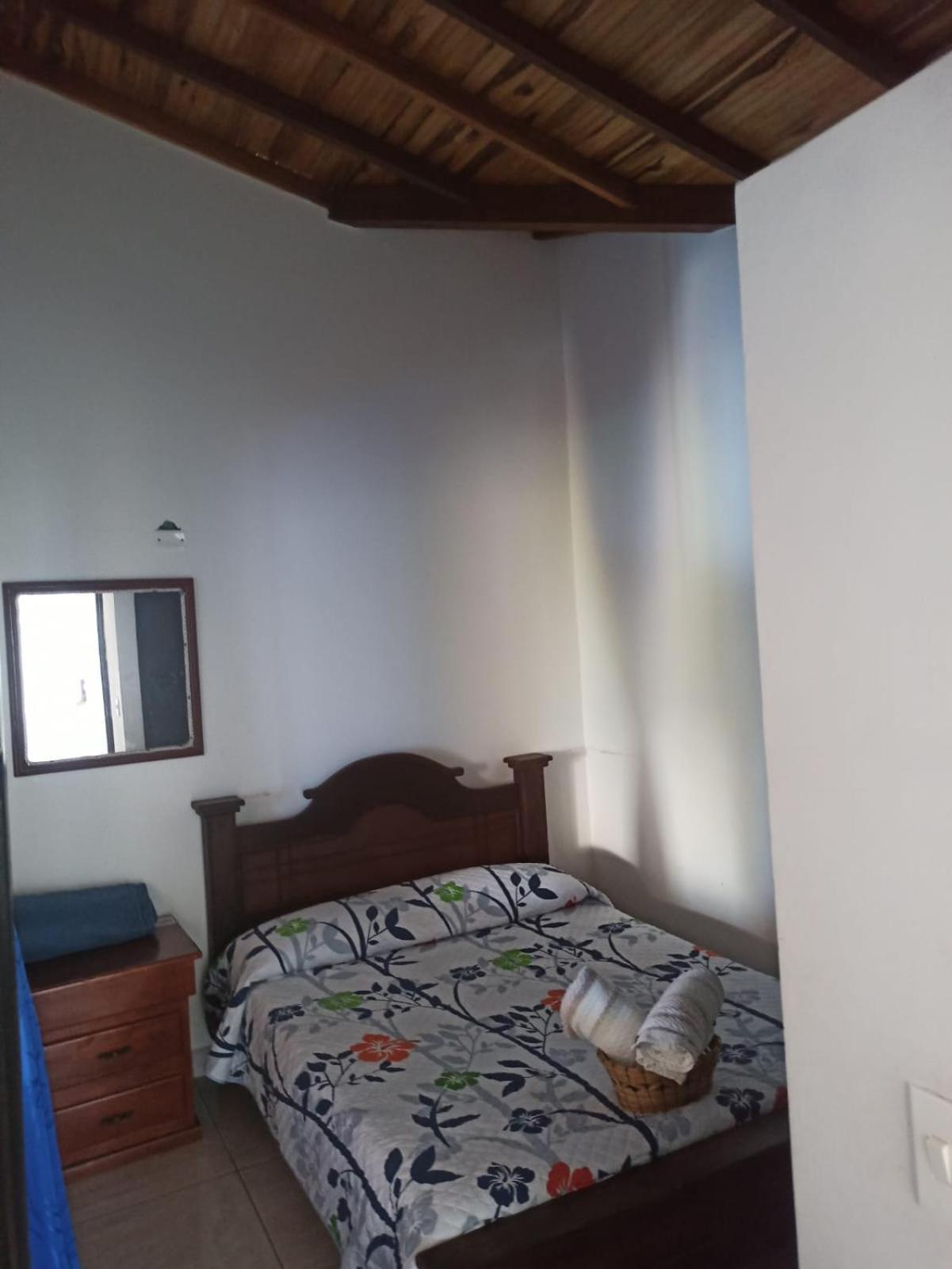 Hostal Jose Navarro Guadalupe Екстер'єр фото